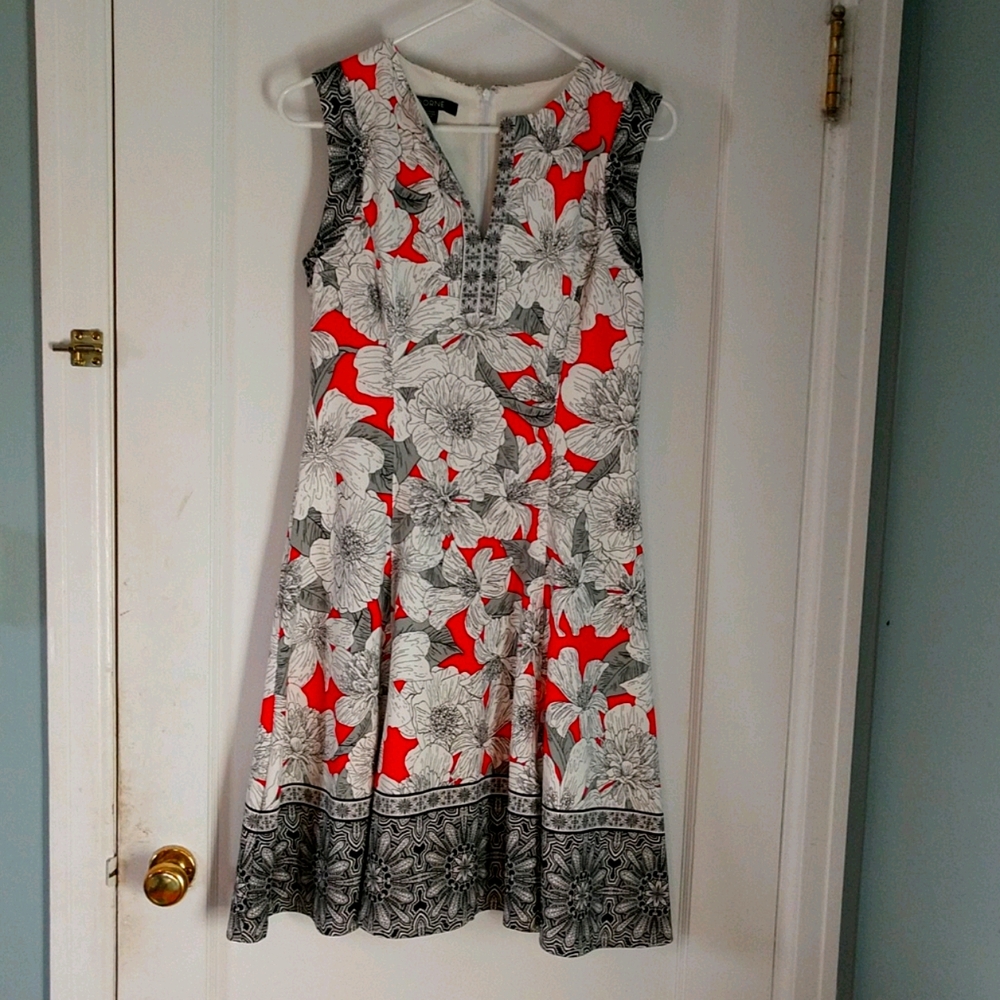 Women's dress
